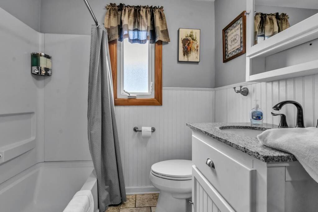 Gorgeous 2 Queen Bedroom Apartment In North Buffalo With 70 Inch Tv Exterior foto